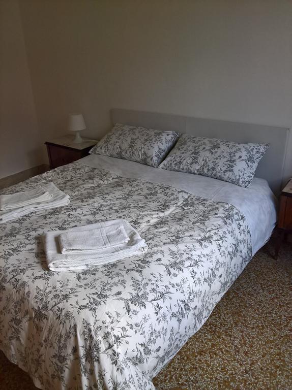 Marchese Ugo Bed & Breakfast Palermo Eksteriør bilde